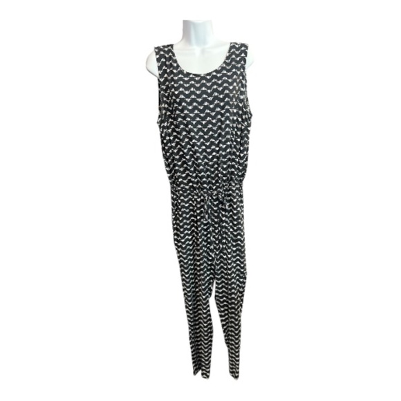 ✨ EUC Old Navy Black White Chevron Jumpsuit w/ Pockets | Size L - Picture 1 of 9